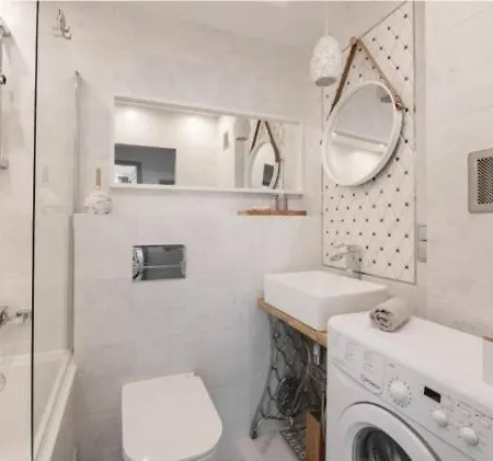Apartmán 700m Od Plazy *
